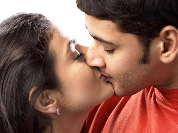 Passionate Kissing Makes Couple Happy!
